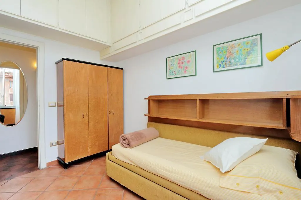 Gessi Halldis Apartment Rome 0*,