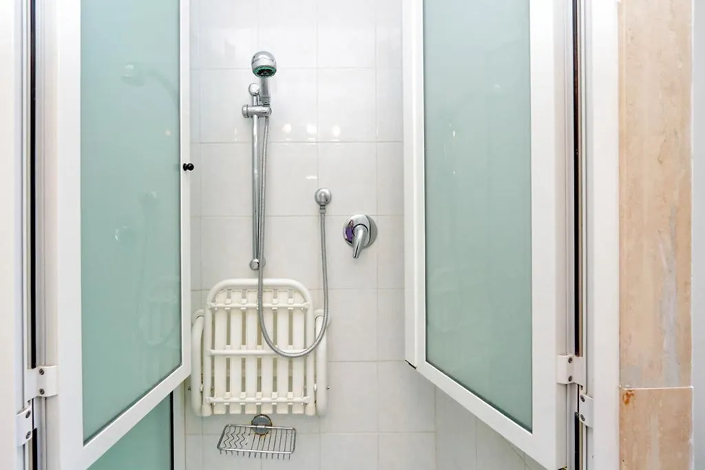 Gessi Halldis Apartment Rome